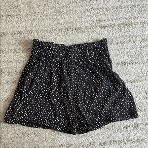 H&M Girls Paper bag Shorts Size 10